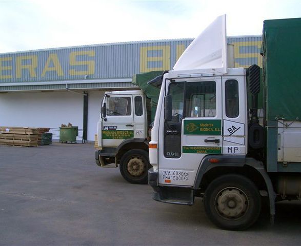 Maderas Biosca vehículos de la empresa